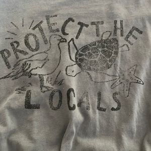 Aerie/Offline brand shirt.